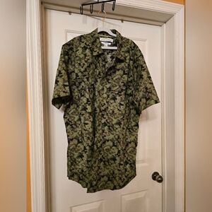 Amazon Essentials Green Camouflage Men's Shirt XLT NWT